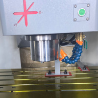 Centro de Mecanizado Vertical CNC de Alta Precisión VMC1160 en Oferta, Sistema de Control Fanuc/Mitsubishi, Fresadora CNC Personalizable