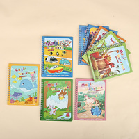 Jouets éducatifs pour la petite enfance OEM, livre de coloriage à reliure spirale réutilisable, livre de dessin magique à l'eau avec stylo