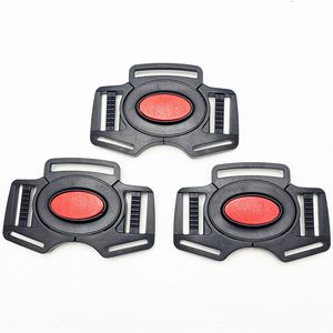 Boucle de sécurité en plastique pour siège auto bébé, réglable en 5 directions avec bouton rouge pour les sangles de siège bébé - Product Image 2