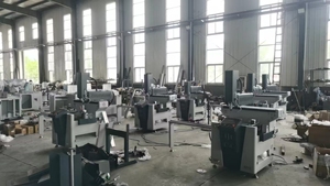 Kích thước nhỏ 600 850mm Máy khoan phay <span class=keywords><strong>CNC</strong></span> tự động sao chép Bộ định tuyến với lõi bảng thể thao để làm hồ sơ cửa sổ nhôm - Product Image 4