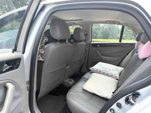 Volkswagen <span class=keywords><strong>Bora</strong></span> 1.6 Luxe Automatique 2012, Berline d'occasion, Conforme aux normes chinoises IV, Essence, État Premium, Résistante à l'usure, Durable - Product Image 3