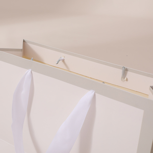 Borsa in cartoncino bianco di alta gamma stile Ins, in cartone avorio riciclabile goffrato, per candele, cornici fotografiche, uso artigianale, negozi di abbigliamento, all'ingrosso - Product Image 2