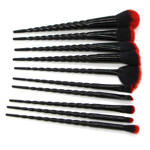 Ensemble de 10 pinceaux de maquillage noirs de style gothique avec logo personnalisé, outils cosmétiques de qualité supérieure, remise sur les achats multiples - Product Image 1