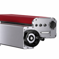 Machine de marquage laser CO2 à focalisation dynamique haute précision pour le codage de codes-barres sur pochettes, cartons et bouteilles avec ligne de convoyage automatisée DWG