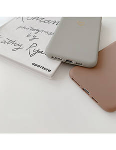 Funda de teléfono de lámina dorada personalizada, OEM, fabricante chino, bronce, estampado dorado, para PC, marrón, con Corazón dorado - Product Image 6