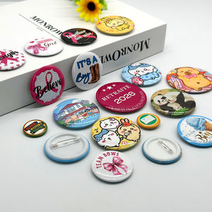 Broche en métal personnalisée avec logo imprimé en gros, badge en étain avec épingle de sûreté - Product Image 2