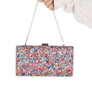 Pochette compacte, broderie exquise, style classique, ambiance mode moderne, décorée de perles, artisanat traditionnel. - Product Image 3