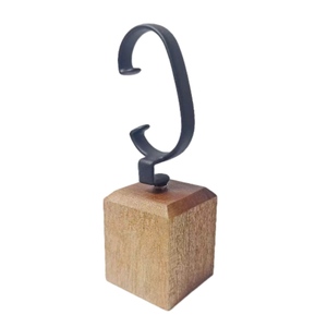 Exhibidor de Relojes Moderno de Acrílico y Madera Personalizado de Lujo, Acabado Transparente, Grabado Láser con Logotipo para Tiendas Minoristas - Product Image 4