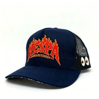 Gorra Trucker Personalizada con Letras de Llama Bordadas, Ajustable, de Algodón con Malla Trasera, Cierre a Presión, Unisex, Estilo Urbano Punk de Lujo, 5 Paneles