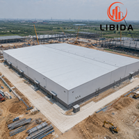Atelier industriel à grande portée en structure acier préfabriquée scellée, sans colonnes, résistant, avec dessin Tekla professionnel