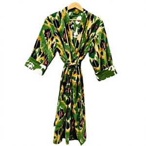 Robe en velours épais 100% coton écologique à imprimé Ikat vert, manches longues, style enveloppant, robe de chambre pour femme, hiver et été - Product Image 1