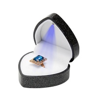 Boîte à bijoux LED haut de gamme personnalisée avec bagues en forme de cœur et pendentifs de collier Emballage recyclable pour bracelet et boucle d'oreille