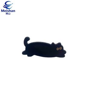 Badge en alliage métallique Eishan, motif chat endormi enroulé autour d'une <span class=keywords><strong>croissant</strong></span> de <span class=keywords><strong>lune</strong></span>, ciel nocturne étoilé, design rêveur, accessoire de collection, cadeau - Product Image 4