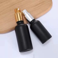Atomiseur de parfum en verre noir mat portable bouteille de pulvérisation de brume fine rechargeable taille de voyage pour parfum cosmétique