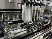 Machine de remplissage automatique de détergent liquide, assainissant anti-corrosion, nettoyant WC acide, eau de Javel en bouteille plastique