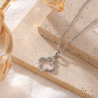 Collier Trèfle à Quatre Feuilles en Acier Inoxydable 316L Plaqué Or avec Zirconiums CZ, Vente en Gros, Bijoux de Luxe Tendance pour Femme, Idéal pour les Fêtes