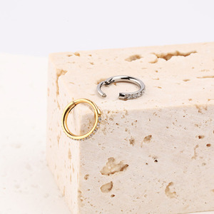 ASTM-anillos de titanio F136 G23 para nariz, joyería para Piercing - Product Image 6