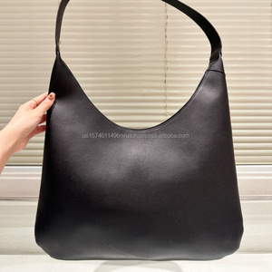 Bolso de mano de cuero negro liso de diseñador grande personalizado Miues para mujer con logotipo para mujer de lujo - Product Image 6
