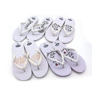 Chanclas para invitados de boda al por mayor, bolsa de malla para regalo personalizado, sandalias blancas de playa, recuerdos para fiestas, fabricante de souvenirs - Product Image 2