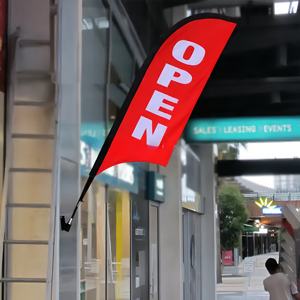 Bandiere da spiaggia <span class=keywords><strong>Promo</strong></span> rettangolari personalizzate a goccia per fiere all'aperto del parco per affari e bandiera da barbiere con pubblicità di piume - Product Image 4