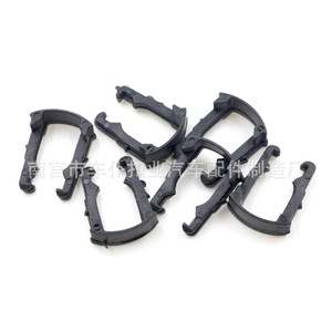 Attaches universelles pour filtre à huile automobile Smooth Sailing U-Clips R70 Noir PA66 - Product Image 1