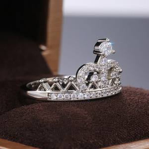 Crown Ring for Women Elegant Proposal Wedding Western Style Fashion Finger Accessory Gift - Product Image 2