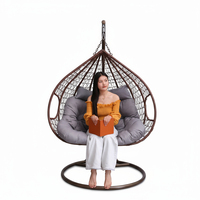 Usine personnalisée moderne rotin suspendu oeuf chaise balançoire coussin imperméable capacité 2 personnes cour extérieure hôpital Villa