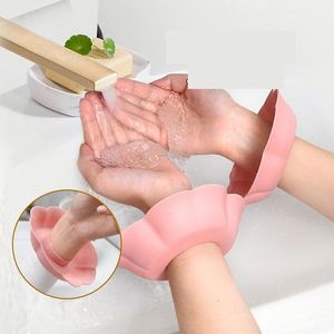 สายรัดข้อมือซิลิโคนกันน้ำสำหรับล้างหน้า ป้องกันความชื้น ป้องกันน้ำกระเด็น สีสันปรับแต่งได้ บริการ OEM/ODM สำหรับเด็กและผู้ใหญ่ - Product Image 1