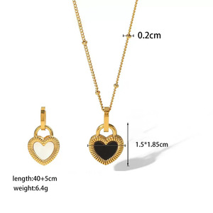Collane a strati con ciondolo a cuore in acciaio inossidabile dorato con zirconi, accessori di bigiotteria alla moda per donna - Product Image 6