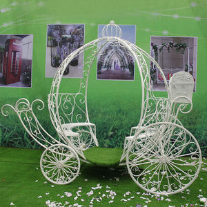 عربة من الحديد المطاوع على الطراز الأوروبي عربة من المعدن الأبيض لتزيين عربة الزفاف - Product Image 2