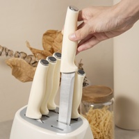Ensemble de cuisine en acier inoxydable 7 pièces avec support au design unique, ensemble de couteaux de cuisine avec manche en PP