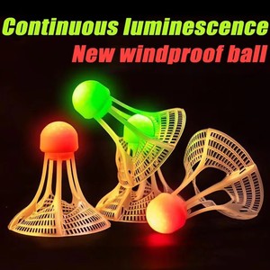 1 Confezione di Volani LED per <span class=keywords><strong>Badminton</strong></span> - Volani Luminosi che si Illuminano al Buio, Resistenti al Vento per Allenamento - Product Image 5