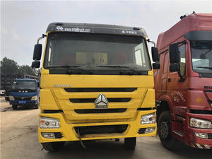 Howo <span class=keywords><strong>Tipper</strong></span> 40Ton 12 Roda <span class=keywords><strong>8X4</strong></span> Dumper <span class=keywords><strong>Hino</strong></span> Kapasitas Beban Truk Sampah Bekas dengan Trailer Penuh - Product Image 3