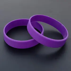 Braccialetto in silicone stampato con goffratura con logo personalizzato e bracciale sportivo a colori