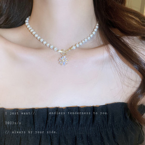 <span class=keywords><strong>Collar</strong></span> de perlas de enlace de bloqueo de corazón de gama alta Retro francés para mujer <span class=keywords><strong>collar</strong></span> de perlas <span class=keywords><strong>con</strong></span> incrustaciones de diamantes <span class=keywords><strong>con</strong></span> colgante de corazón de flor - Product Image 4