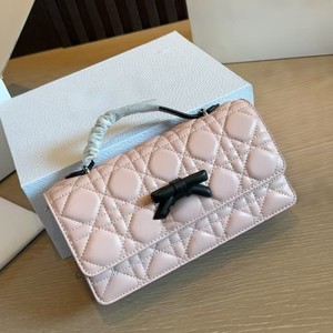 Quilted Chain Bag Women Burgundy Diamond Stitching Bow Shoulder Crossbody Bag Lady Style Everyday Use Spring 2026 - Product Image 4