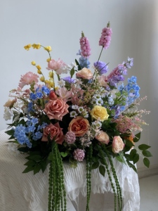 Popolare Composizione Floreale Colorata in Rosa, Blu, Viola e Giallo, Runner Personalizzato per Corridoio Nuziale per Decorazioni Eventi - Product Image 2