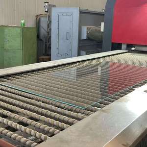 Plaques <span class=keywords><strong>de</strong></span> <span class=keywords><strong>verre</strong></span> trempé ultra-claires et solides <span class=keywords><strong>de</strong></span> 6 mm à 12 mm pour applications industrielles, solaires, extérieures et décoration <span class=keywords><strong>de</strong></span> salle <span class=keywords><strong>de</strong></span> bain - Product Image 5