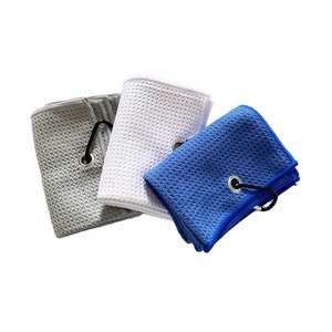 Serviette de golf gaufrée en microfibre rectangle magnétique vierge avec broderie personnalisée personnalisée - Product Image 1