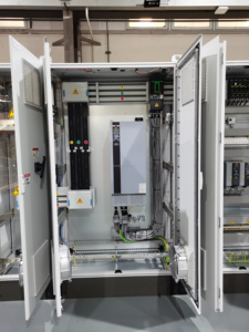 กล่องควบคุมระบบอัตโนมัติทางไฟฟ้า CE พร้อมอินเทอร์เฟซอัจฉริยะ Modbus Profibus ตู้ควบคุม PLC - Product Image 2