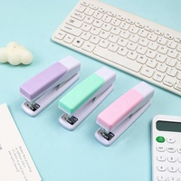 Agrafeuse à papier stationnaire Fournitures de bureau scolaire Agrafeuse portable (12 # stsplers)