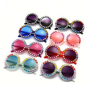 Lunettes de soleil rondes pour enfants, personnalisées avec logo, de luxe, pour filles, avec strass colorés, 2025 - Product Image 4