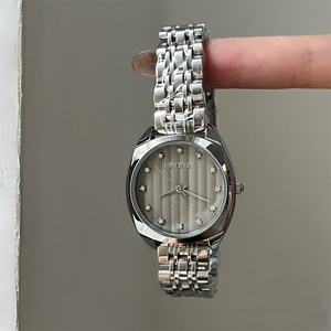 Montre à quartz pour femmes, élégante et tendance, boîtier en alliage, aiguilles en acier inoxydable, cadran en verre, résistance à l'eau 3BAR - Product Image 1