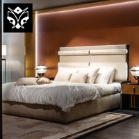 Lit double moderne en cuir rembourré King Size italien de luxe Lit villa Dernier modèle de lit