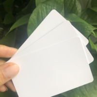 Carte vierge en PVC de haute qualité, impression rapide, CR80, brillante, jet d'encre, imprimable recto verso, avec revêtement