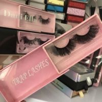 Fournisseur en gros de cils en vison 25mm, emballage personnalisé pour cils 5D, cils en vison 3D 20mm, cils en vison effet épingle et effet plumeux, faux cils