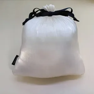 2022 새틴 화이트 반짝이 선물 보석 가방 웨딩 호의 Drawstring 가방 베이비 샤워 크리스마스 선물 가방