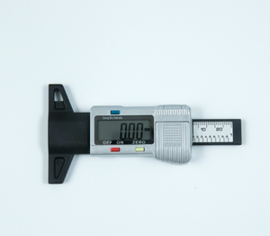 Medidor de Profundidad de Banda de Rodadura de Neumáticos, <span class=keywords><strong>Regla</strong></span> de Plástico para Medir la Profundidad de la Banda de Rodadura, Medidor Electrónico <span class=keywords><strong>Digital</strong></span> con Pantalla, Azul/Rojo - Product Image 3