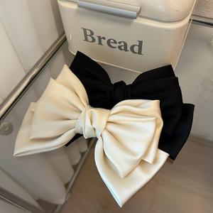 Fermaglio per Capelli a Tre Strati in Raso di Alta Qualità Stile Coreano, Elegante Fiocco Retrò in Tinta Unita con Tecnica Seiko - Product Image 4