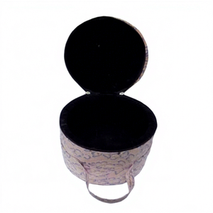 Bol chantant tibétain de luxe en soie certifiée, rond, H6xL9 pouces, fait main, motif arc-en-ciel, décoration intérieure, sac de rangement de voyage avec poignée et coussin - Product Image 1